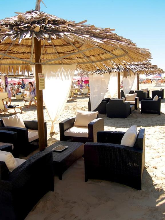 Hotel Confort Rimini Dış mekan fotoğraf