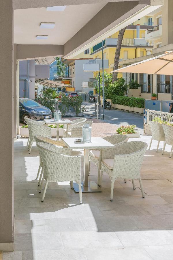 Hotel Confort Rimini Dış mekan fotoğraf