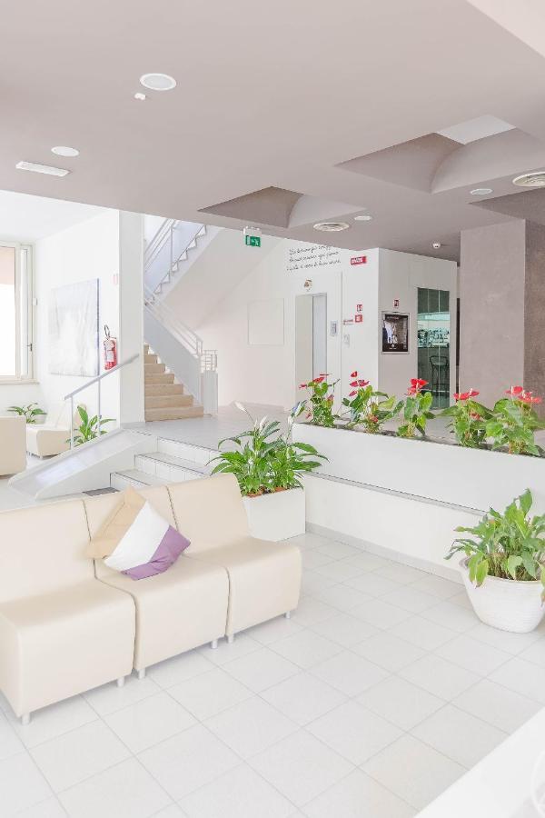 Hotel Confort Rimini Dış mekan fotoğraf