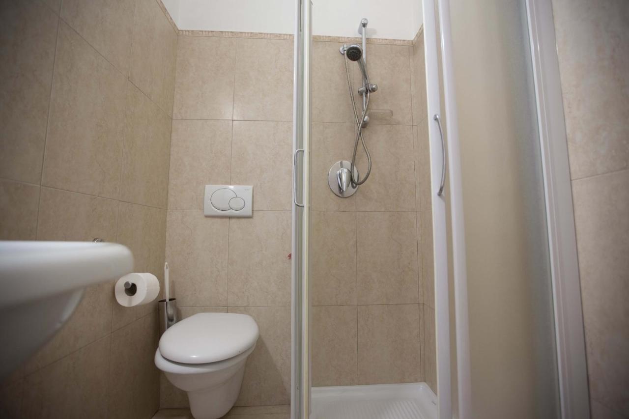 Hotel Confort Rimini Dış mekan fotoğraf