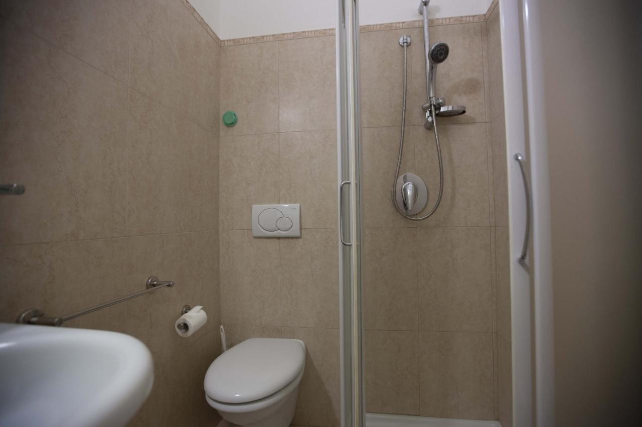 Hotel Confort Rimini Dış mekan fotoğraf