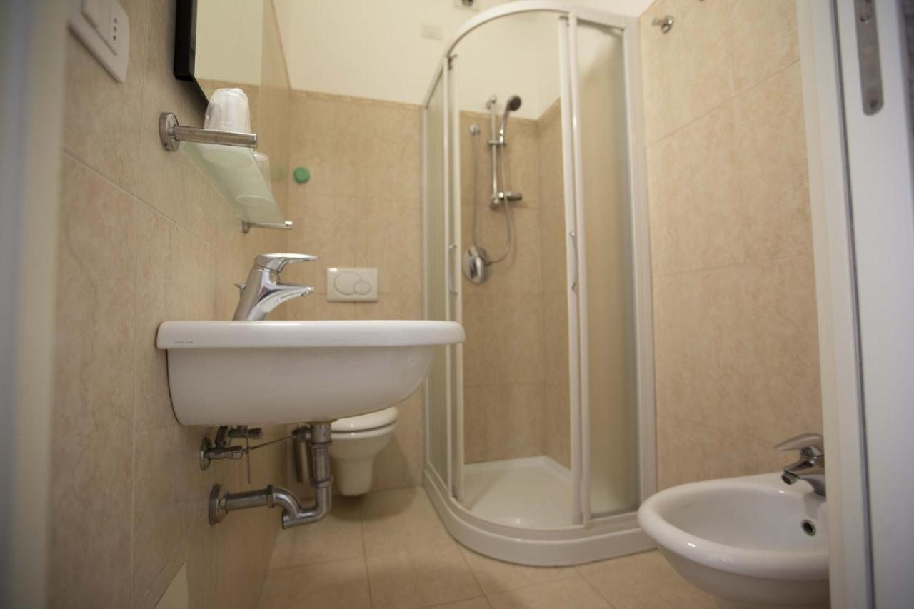 Hotel Confort Rimini Dış mekan fotoğraf