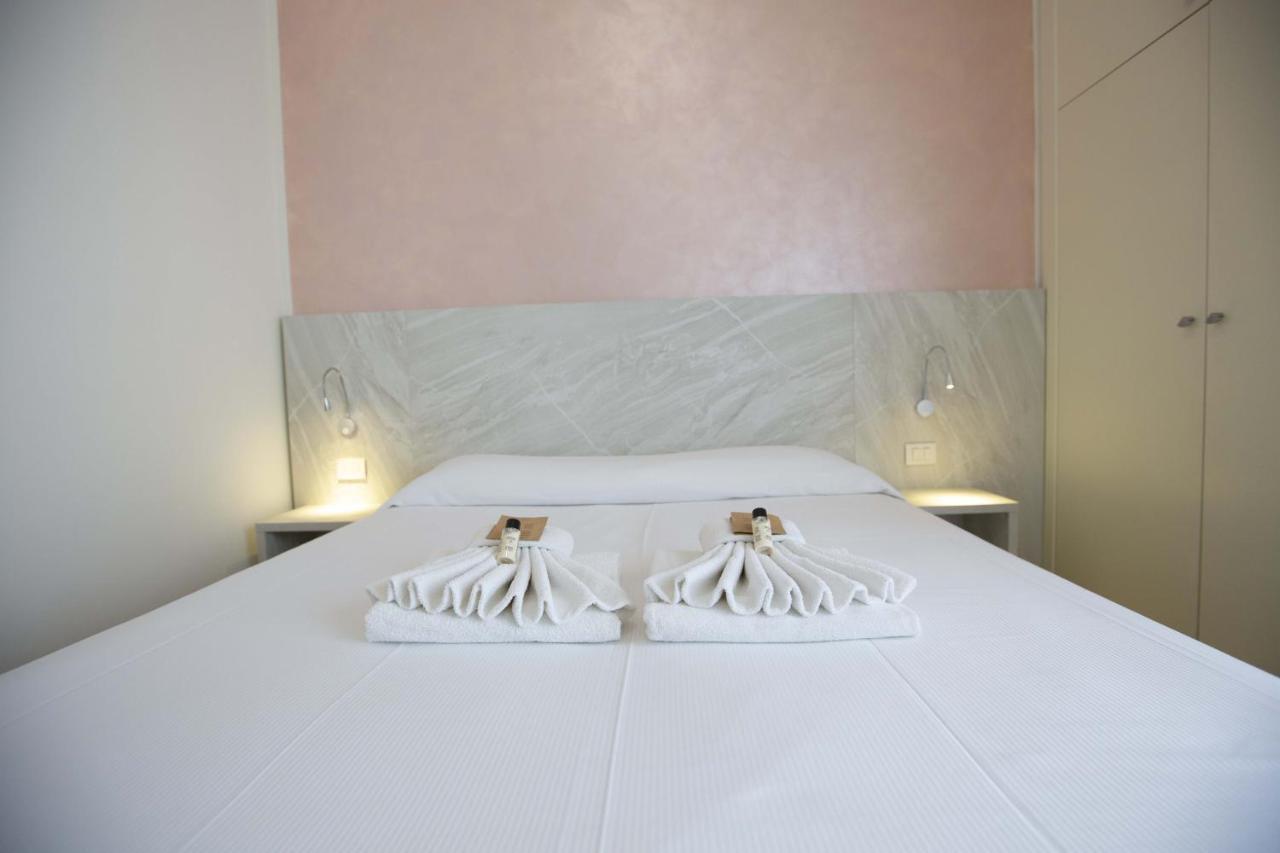 Hotel Confort Rimini Dış mekan fotoğraf