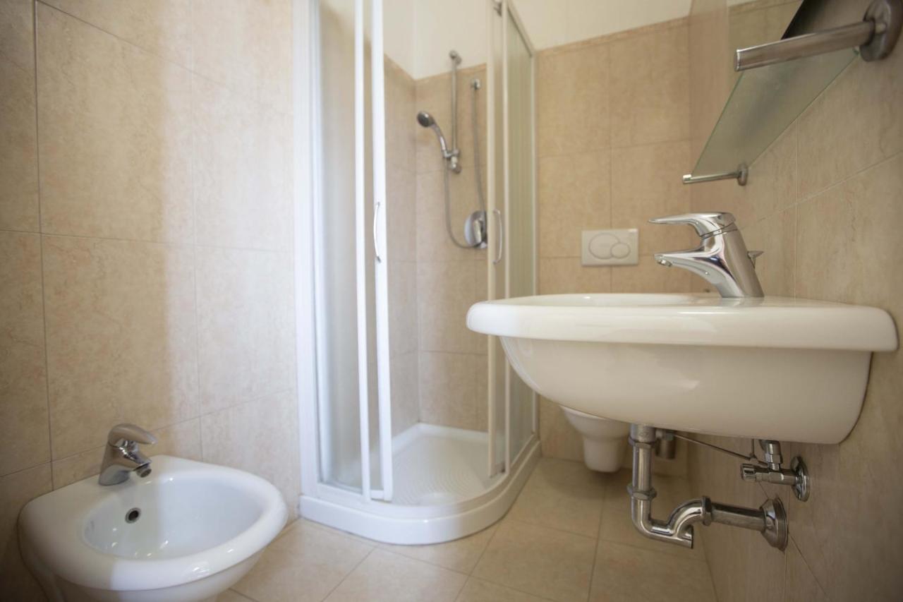 Hotel Confort Rimini Dış mekan fotoğraf