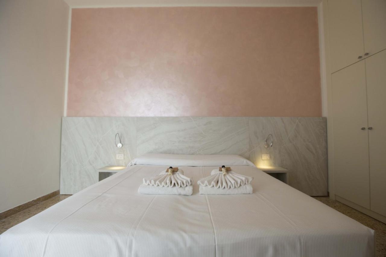 Hotel Confort Rimini Dış mekan fotoğraf