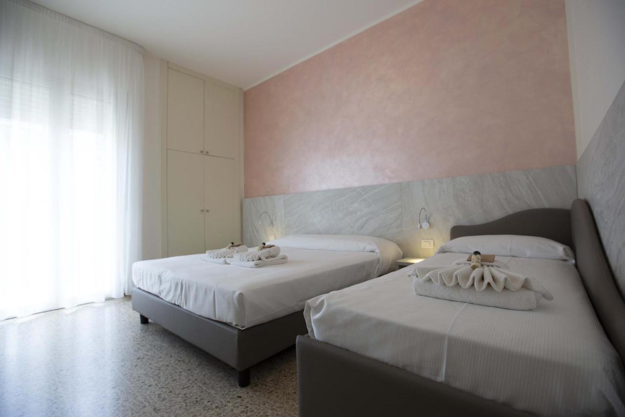 Hotel Confort Rimini Dış mekan fotoğraf