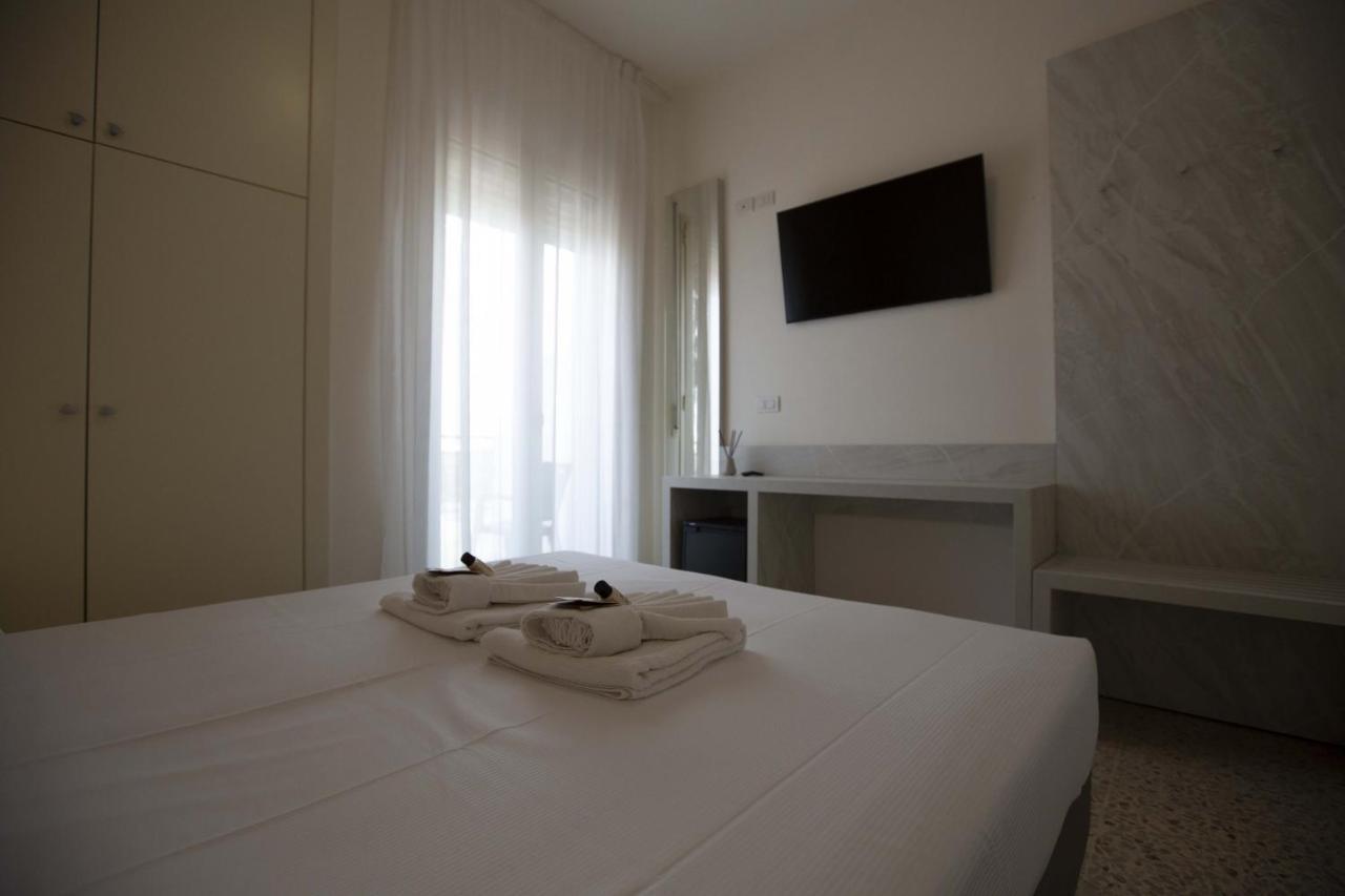 Hotel Confort Rimini Dış mekan fotoğraf